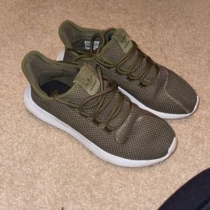 Adidas kids size 4 or women size 5.5